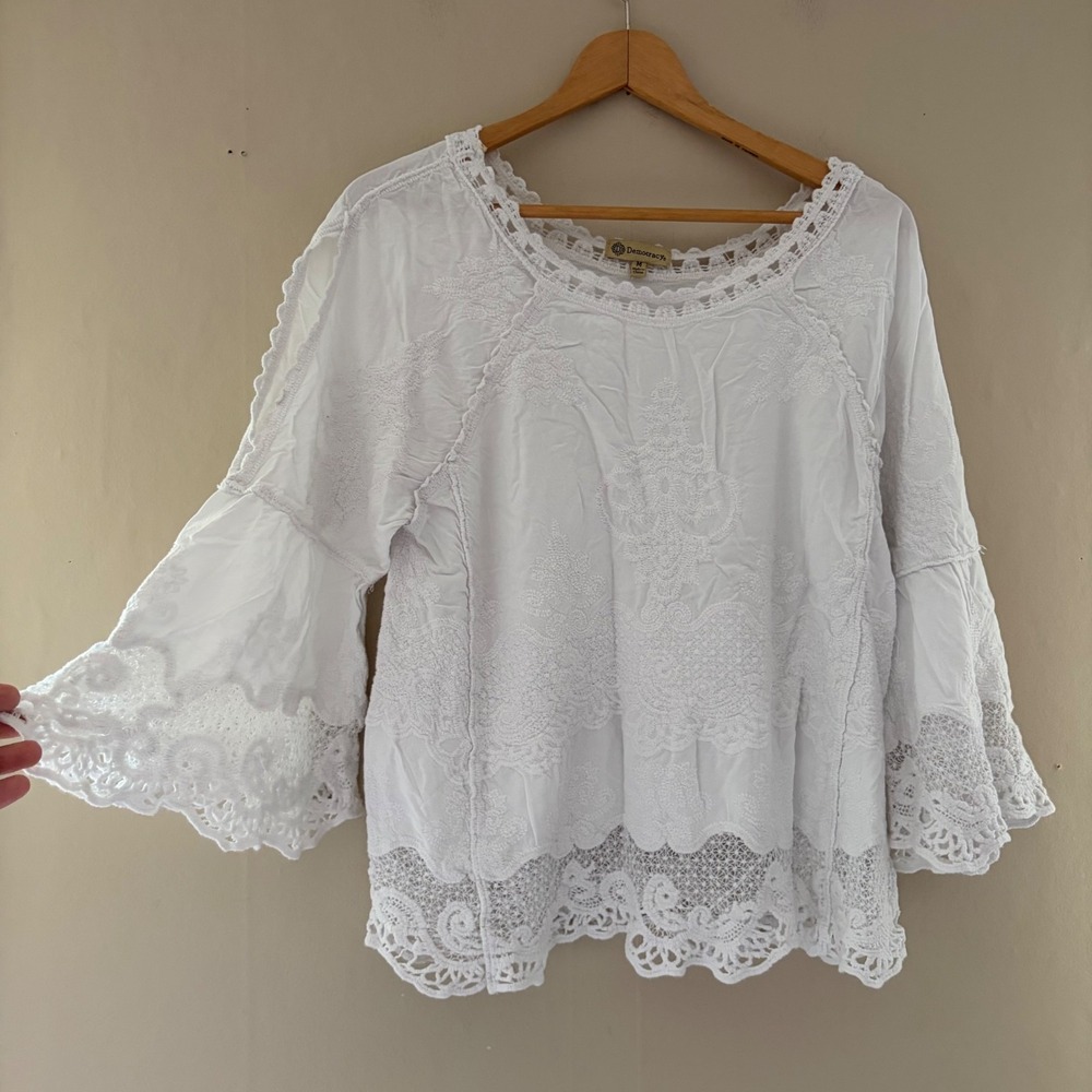 Democracy Womens Embroidered Top Size M White Boho Bell Sleeve Festival Lace